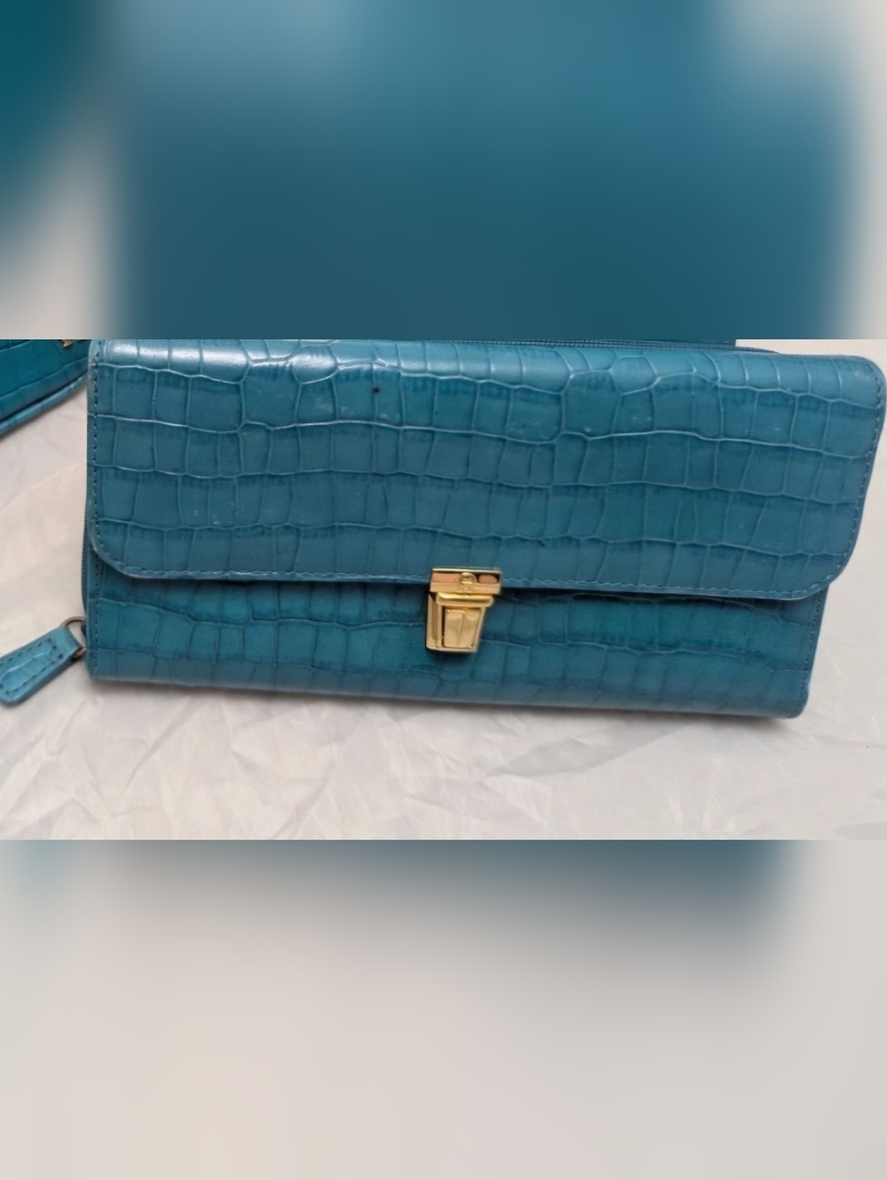Vintage Style Teal Mock Croc Zip Around Wallet - NWT - 80s Retro Aesthetic